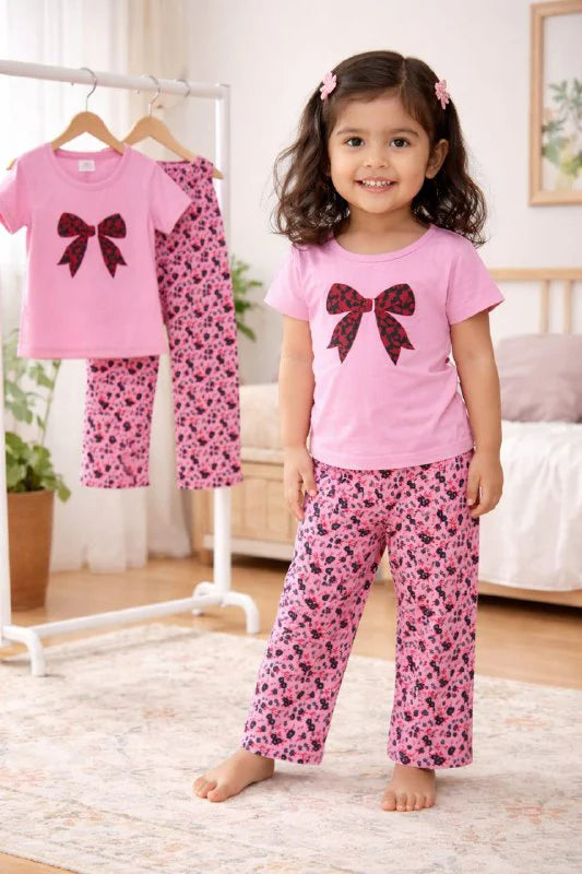 Girls t-shirts & plaju set