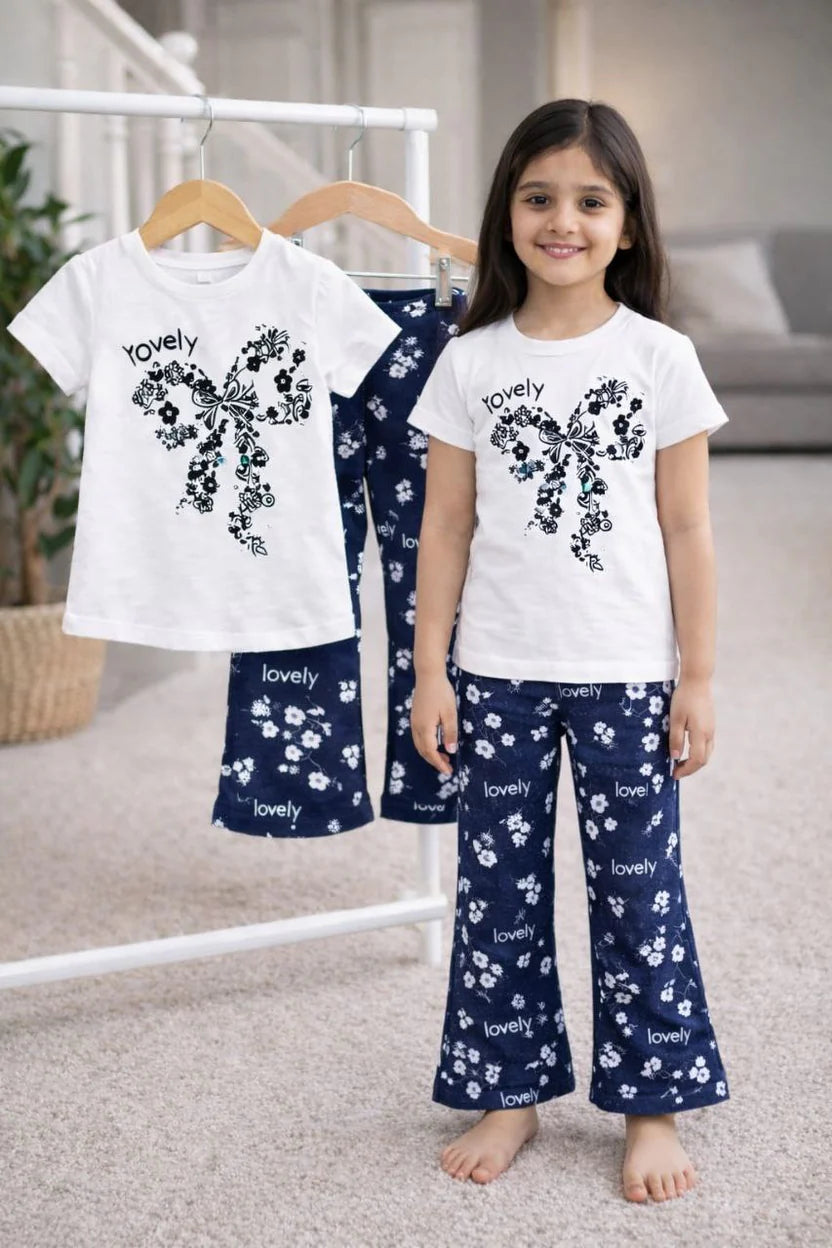 Girls t-shirts & plaju set